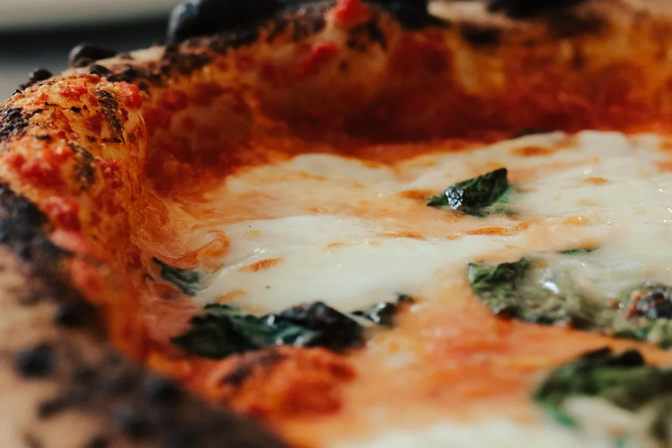 BookNoFees: Example photo: Pizza