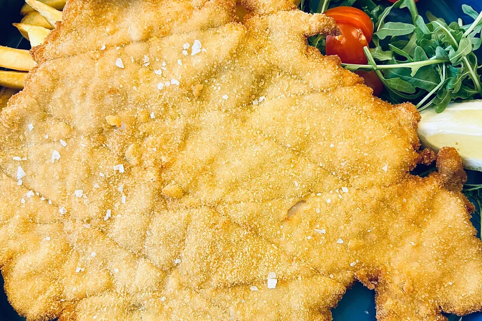 BookNoFees: Example photo: Breaded schnitzel